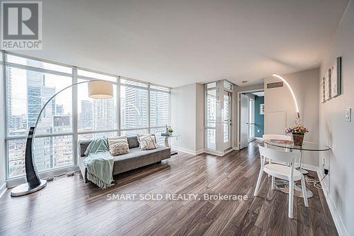 2606 - 11 Brunel Court, Toronto, Ontario  M5V 3Y3 - Photo 2 - C13246080
