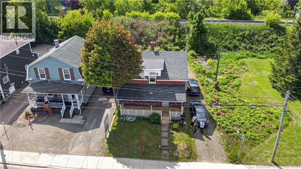 292 Botsford Street, Moncton, New Brunswick  E1C 4X7 - Photo 3 - NB141167