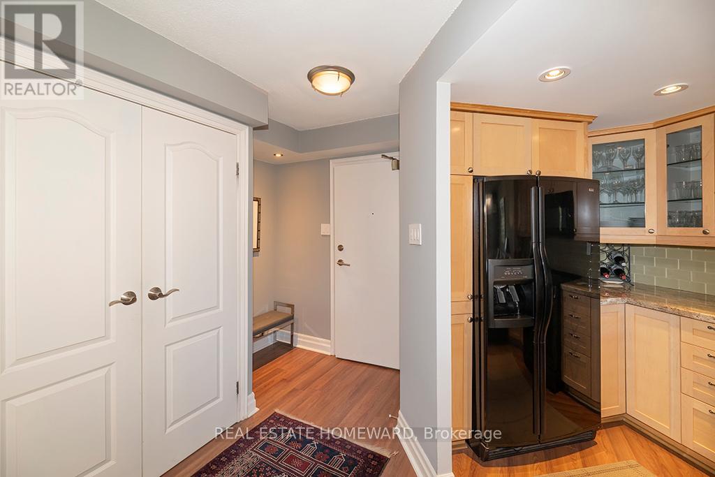 503 - 77 Maitland Place, Toronto, Ontario  M4Y 2V6 - Photo 8 - C13249230
