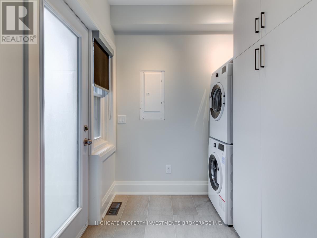 Main - 129 Hilton Avenue, Toronto, Ontario  M5R 3E8 - Photo 17 - C13249318