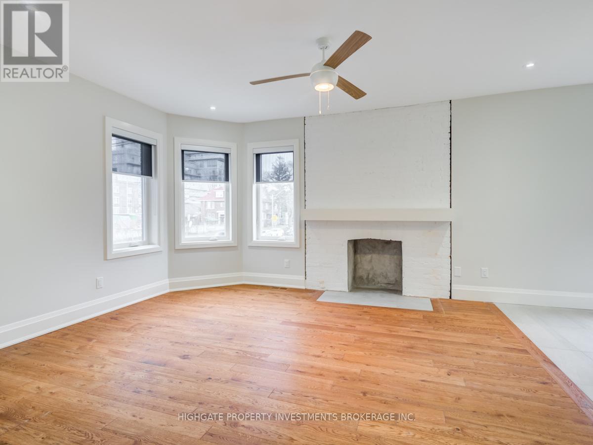 Main - 129 Hilton Avenue, Toronto, Ontario  M5R 3E8 - Photo 4 - C13249318