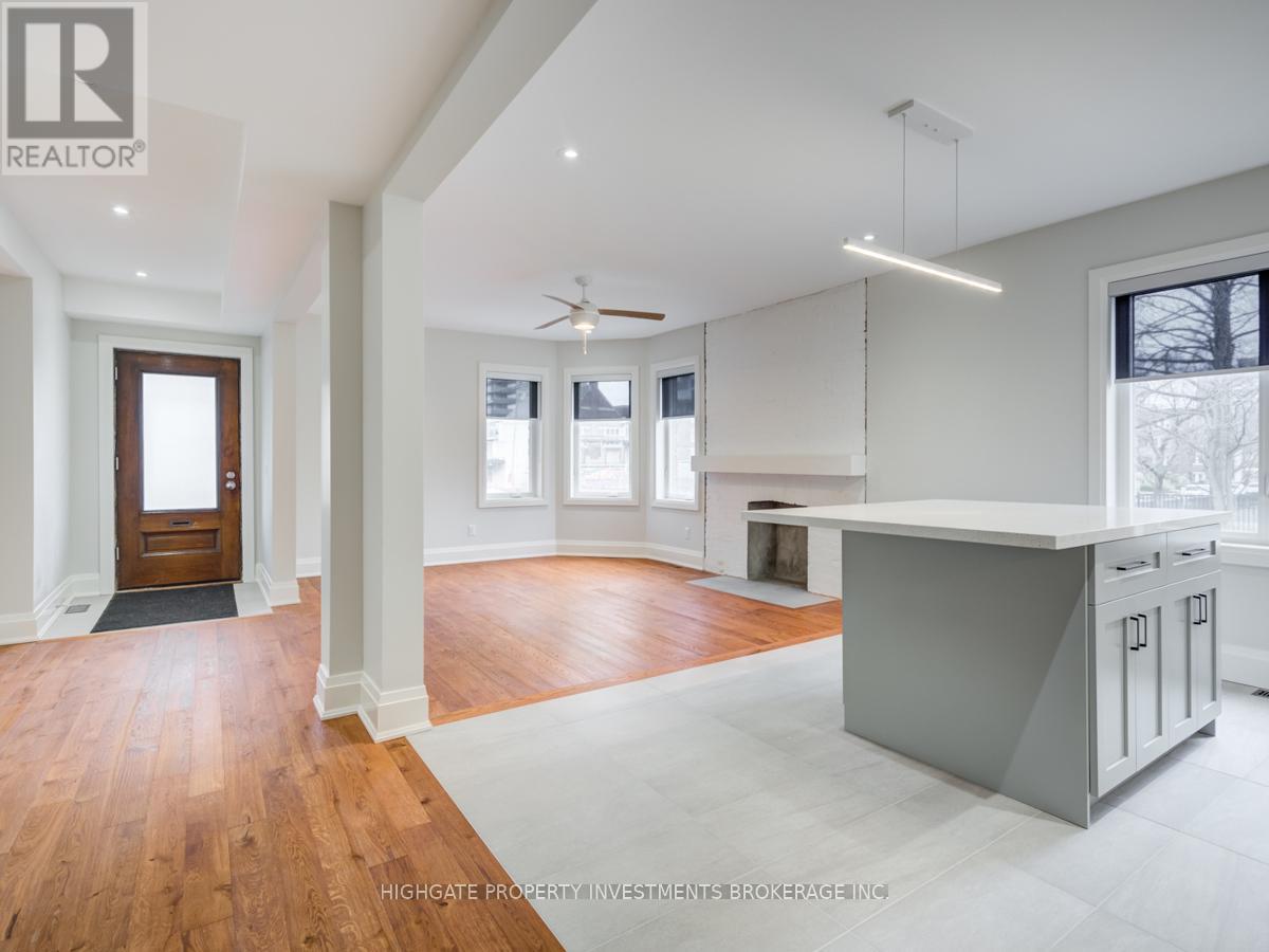 Main - 129 Hilton Avenue, Toronto, Ontario  M5R 3E8 - Photo 5 - C13249318