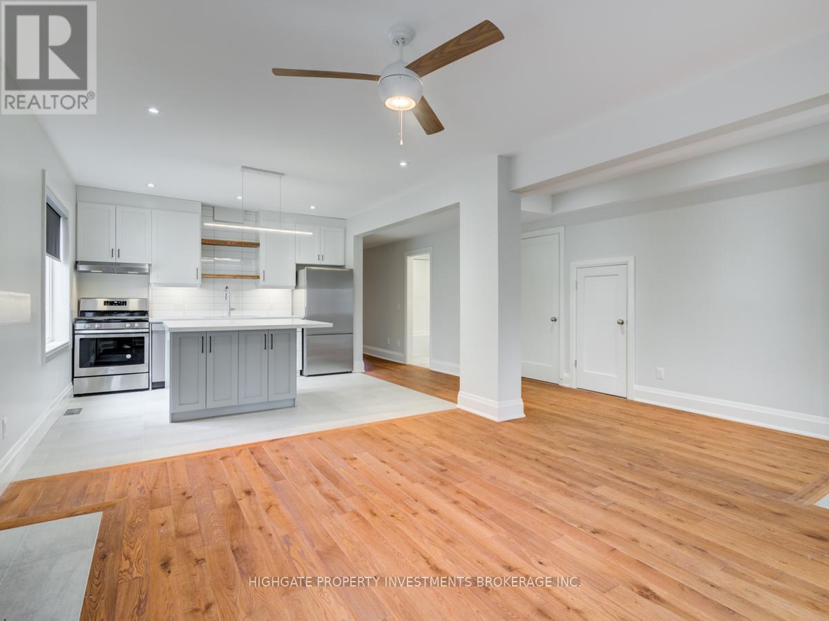 Main - 129 Hilton Avenue, Toronto, Ontario  M5R 3E8 - Photo 7 - C13249318