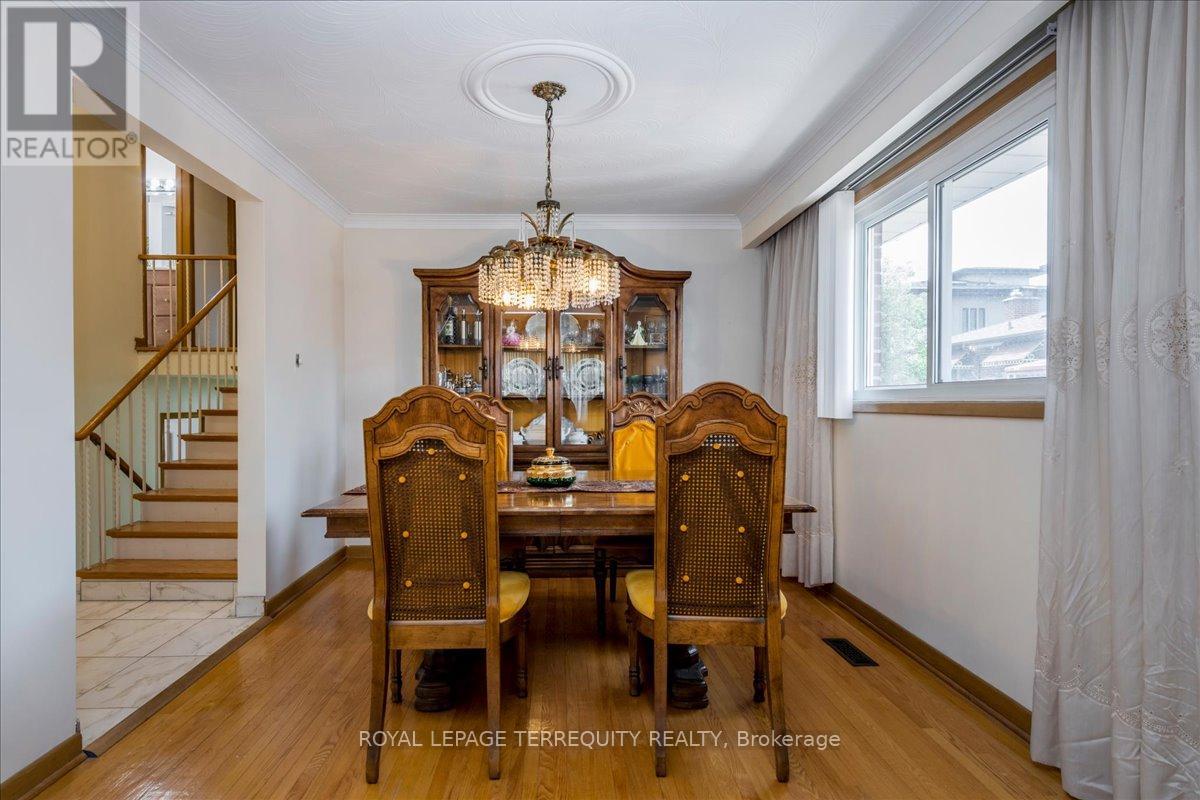 44 Margaret Avenue, Toronto, Ontario  M2J 4C3 - Photo 7 - C13249324