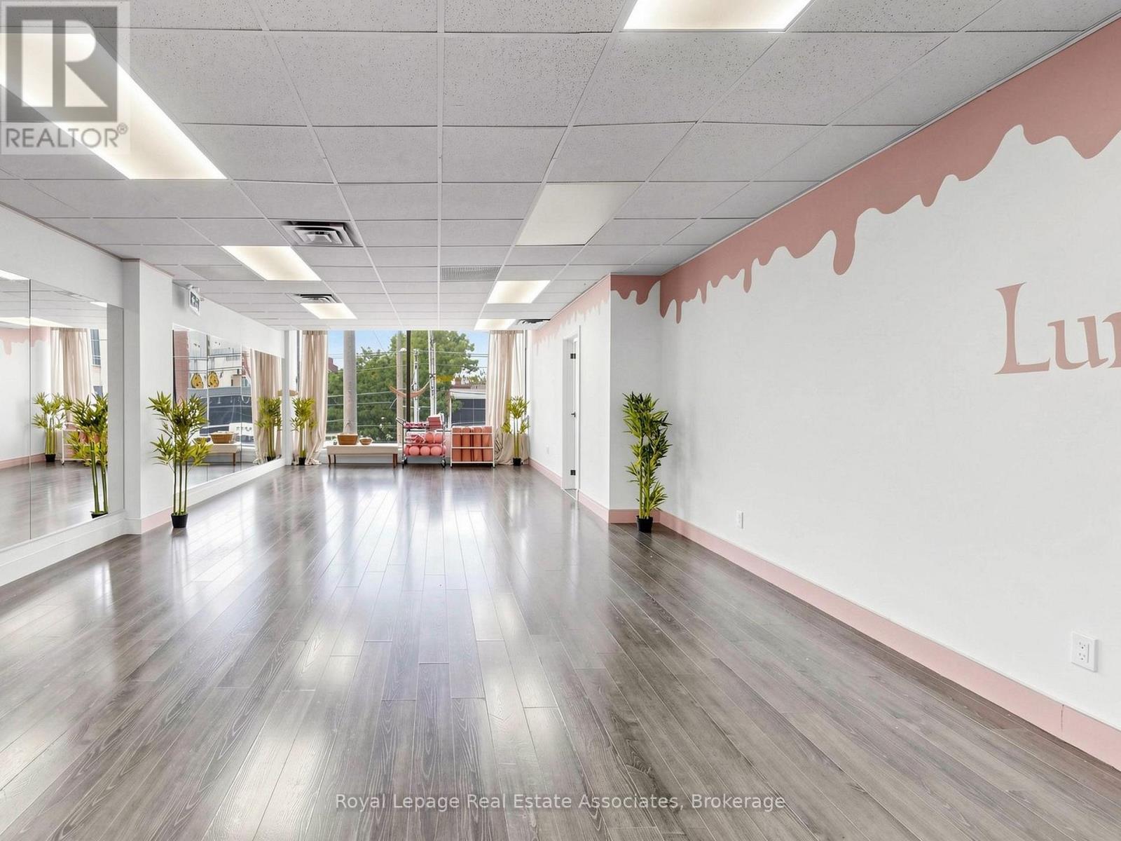 Second Level - 685 Queen Street W, Toronto, Ontario  M6J 1E6 - Photo 10 - C13249346
