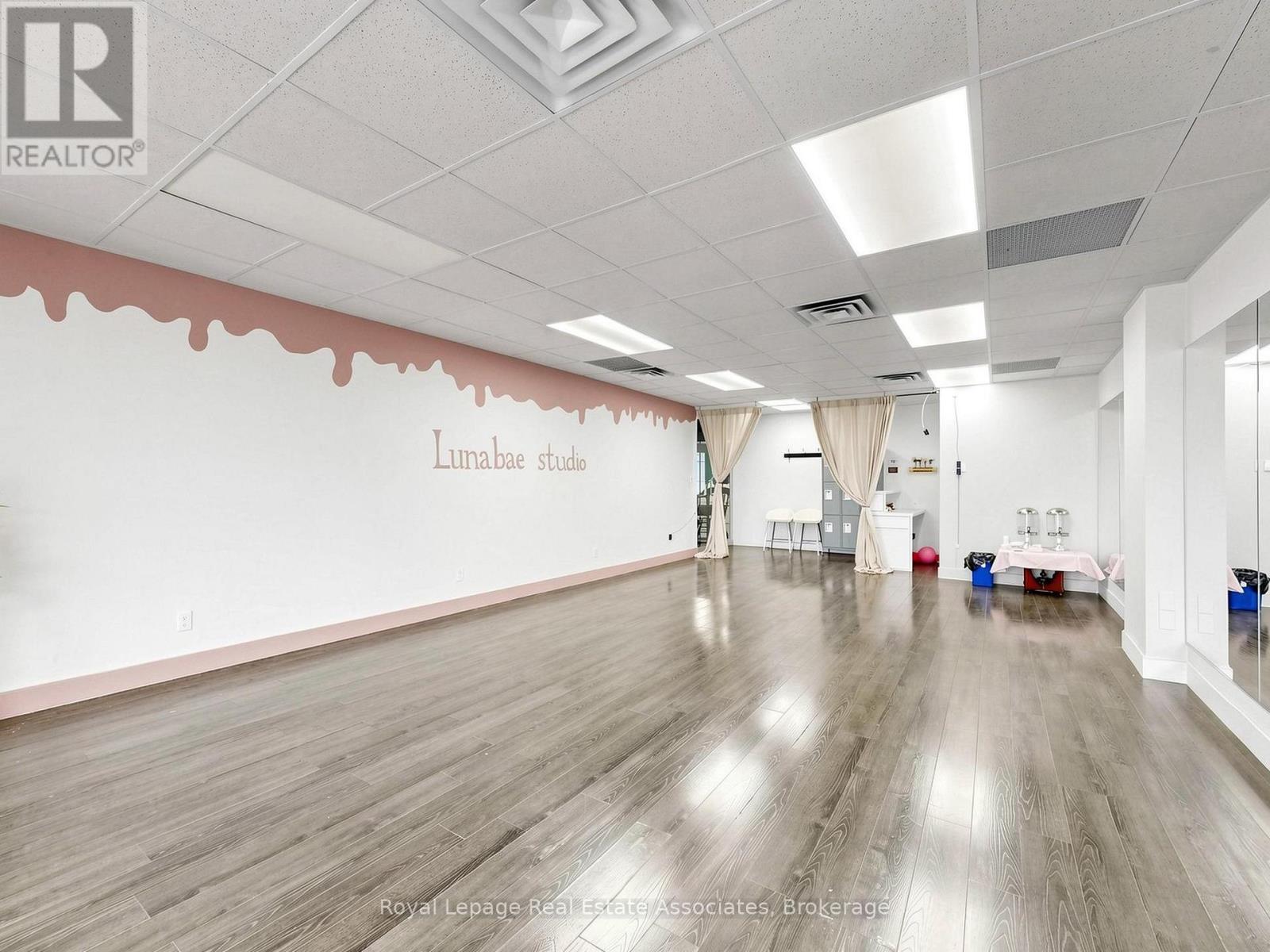 Second Level - 685 Queen Street W, Toronto, Ontario  M6J 1E6 - Photo 17 - C13249346