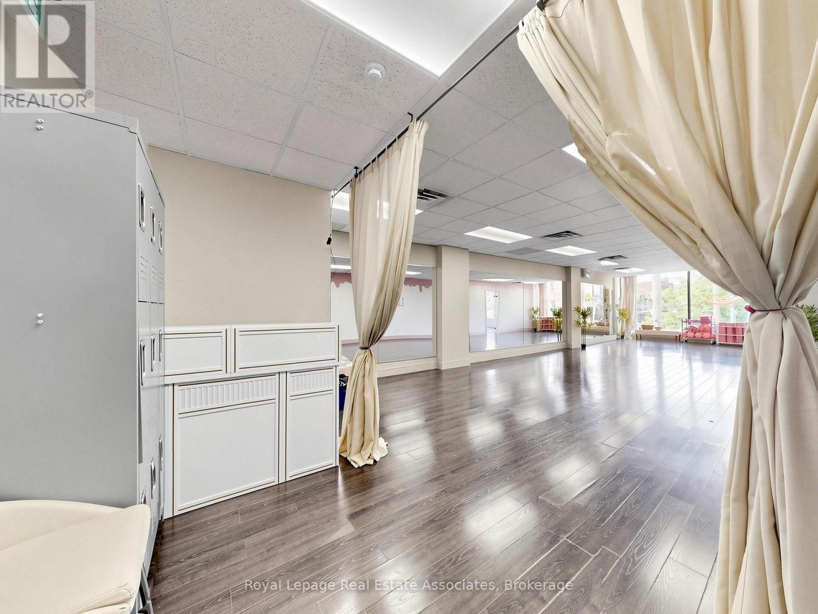 Second Level - 685 Queen Street W, Toronto, Ontario  M6J 1E6 - Photo 21 - C13249346