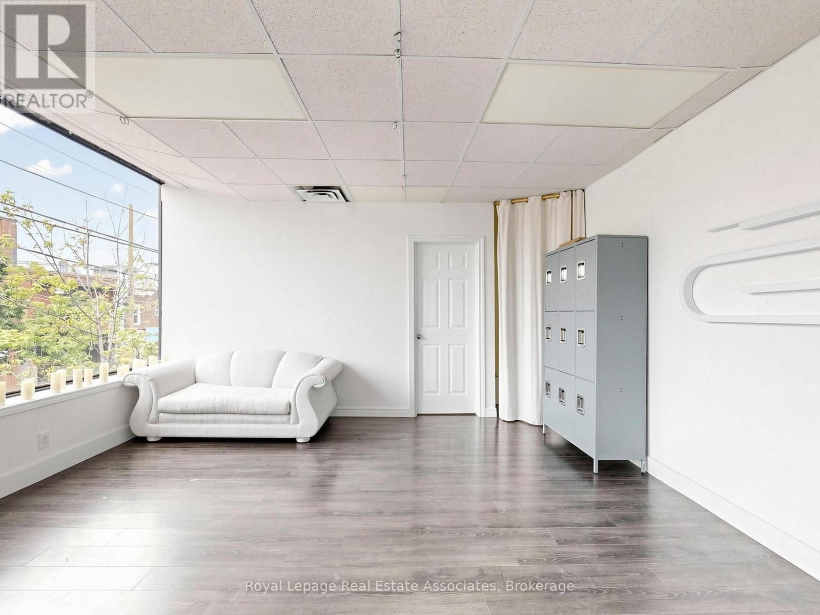 Second Level - 685 Queen Street W, Toronto, Ontario  M6J 1E6 - Photo 25 - C13249346