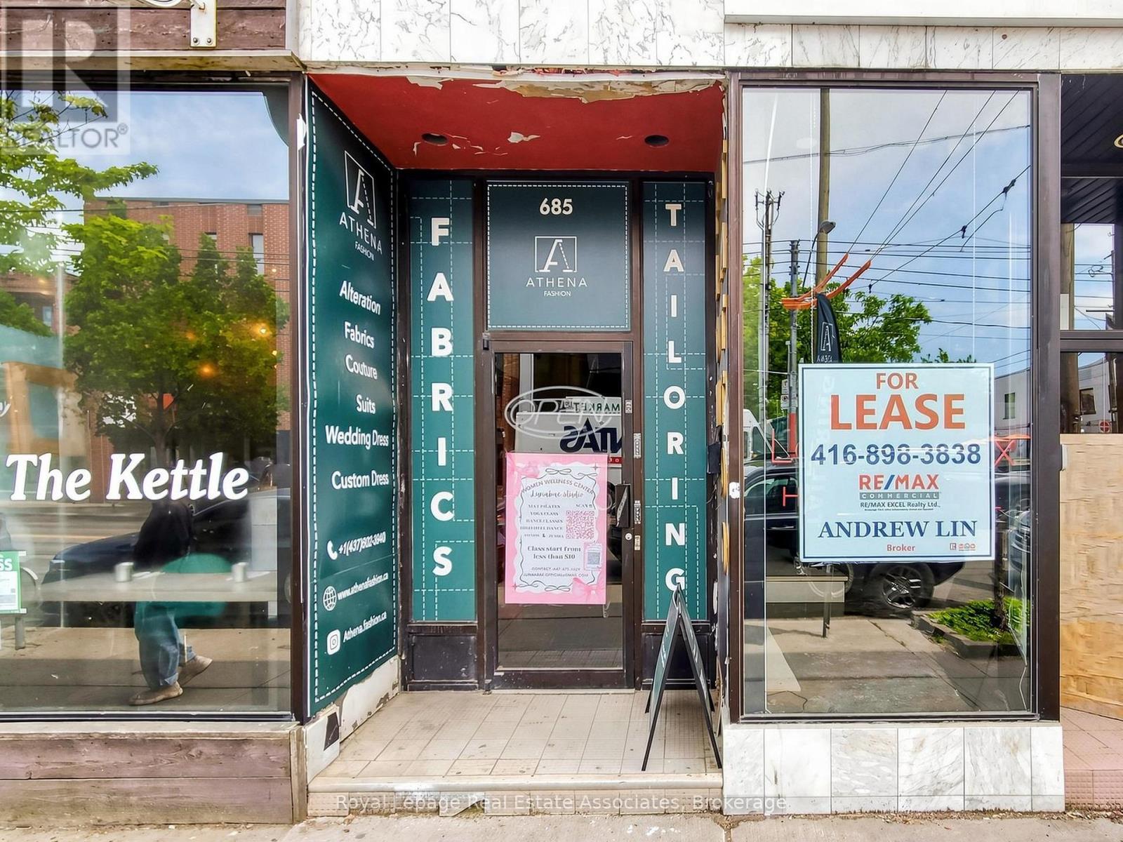 Second Level - 685 Queen Street W, Toronto, Ontario  M6J 1E6 - Photo 6 - C13249346