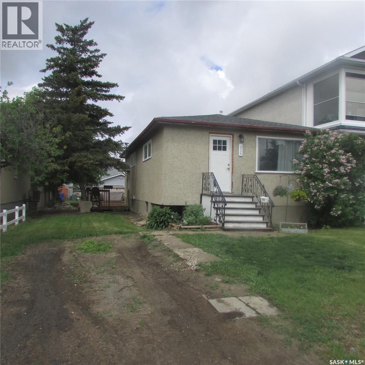 2058 Alexandra Street, Regina, Saskatchewan  S4T 4P5 - Photo 1 - SK038457