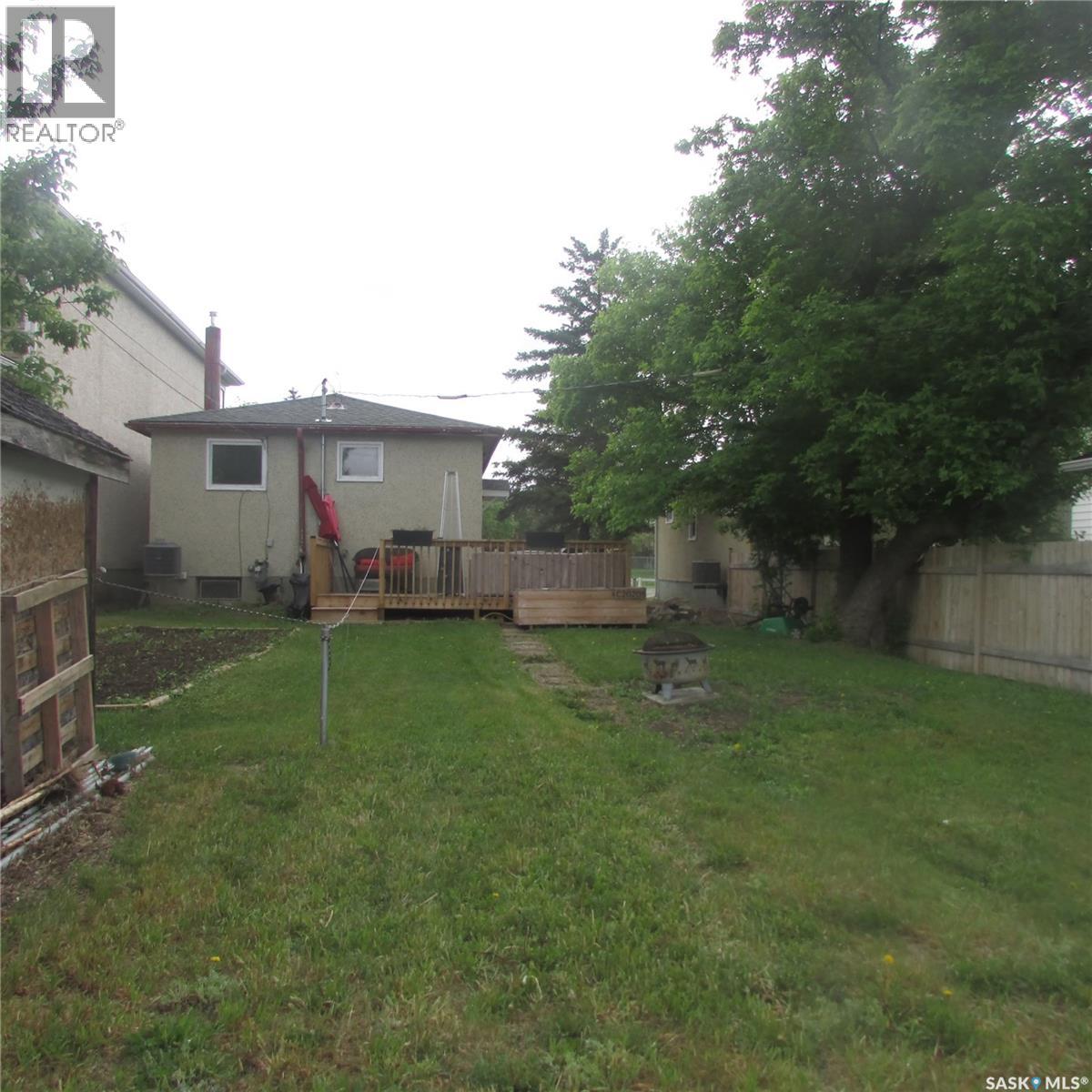 2058 Alexandra Street, Regina, Saskatchewan  S4T 4P5 - Photo 9 - SK038457