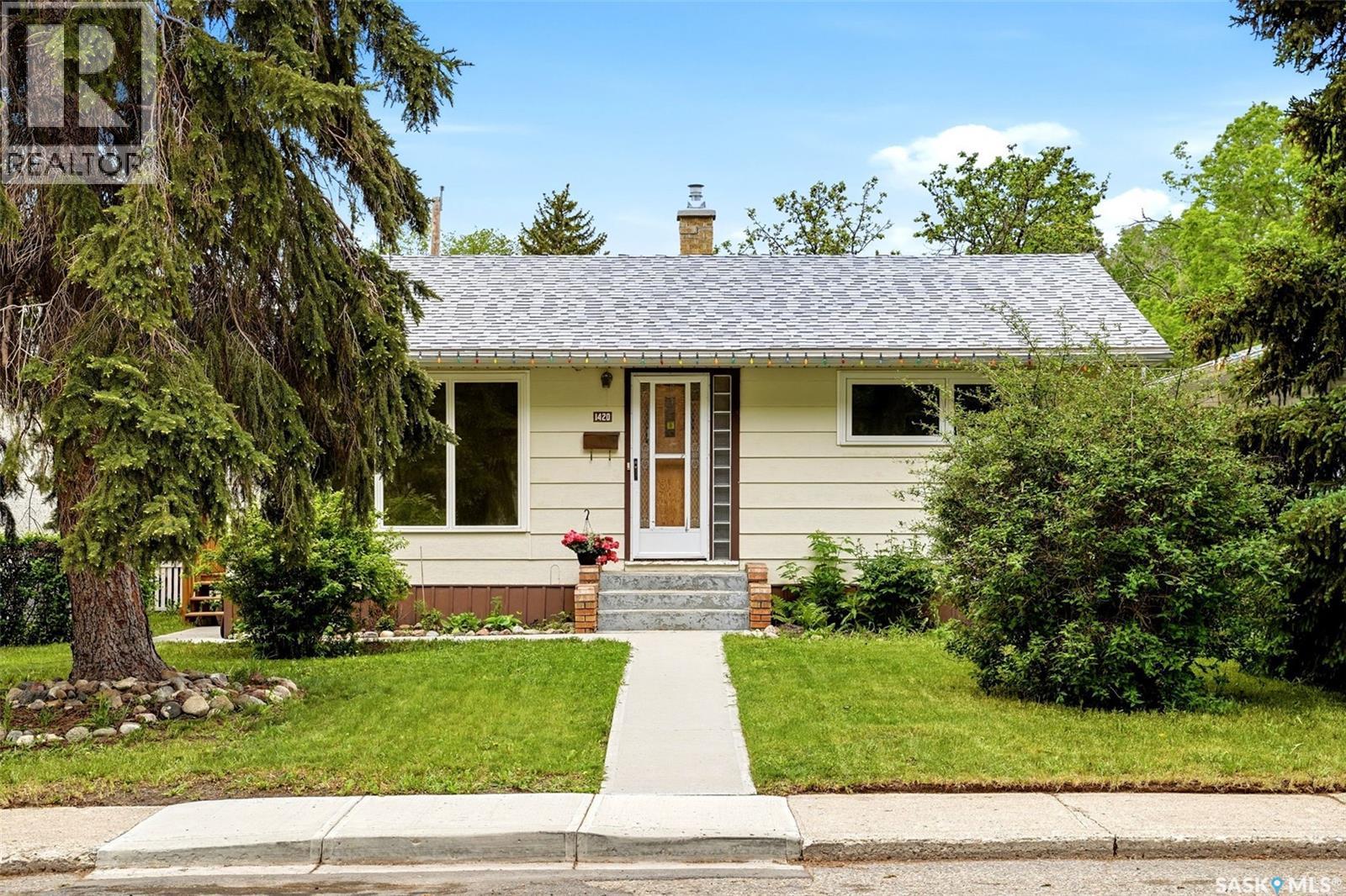 1420 Aberdeen Street, Regina, Saskatchewan  S4T 5K4 - Photo 1 - SK038351