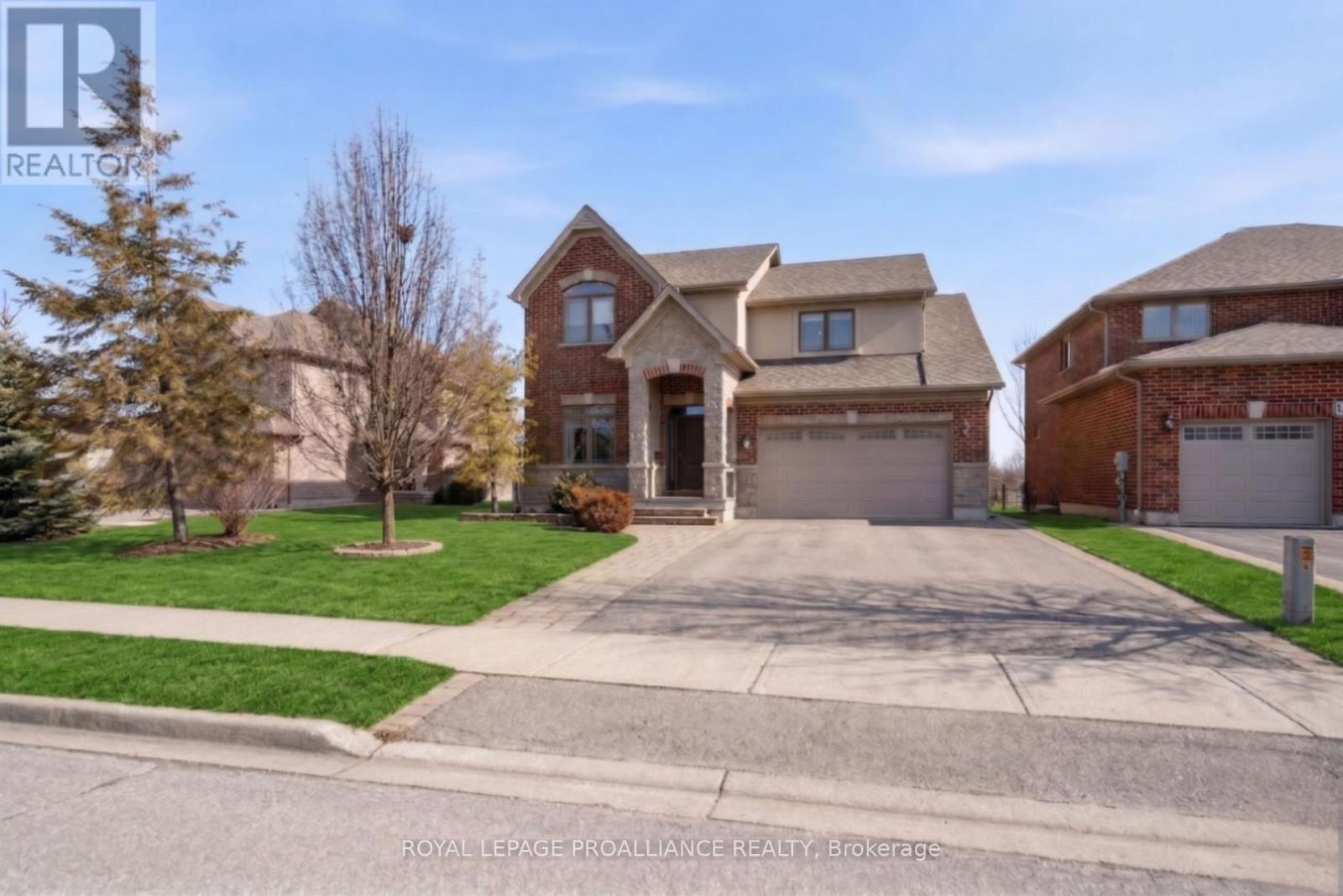 240 Avondale Road, Belleville, Ontario  K8P 0B6 - Photo 1 - X13059592