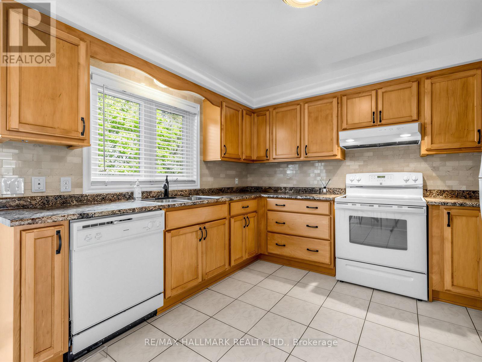 15a - 81 Northern Heights Drive, Richmond Hill, Ontario  L4B 4C9 - Photo 12 - N13249246