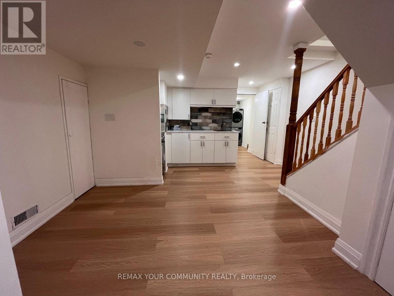 Basement - 11 Kingsmead Court, Richmond Hill, Ontario  L4E 4E5 - Photo 2 - N13249280