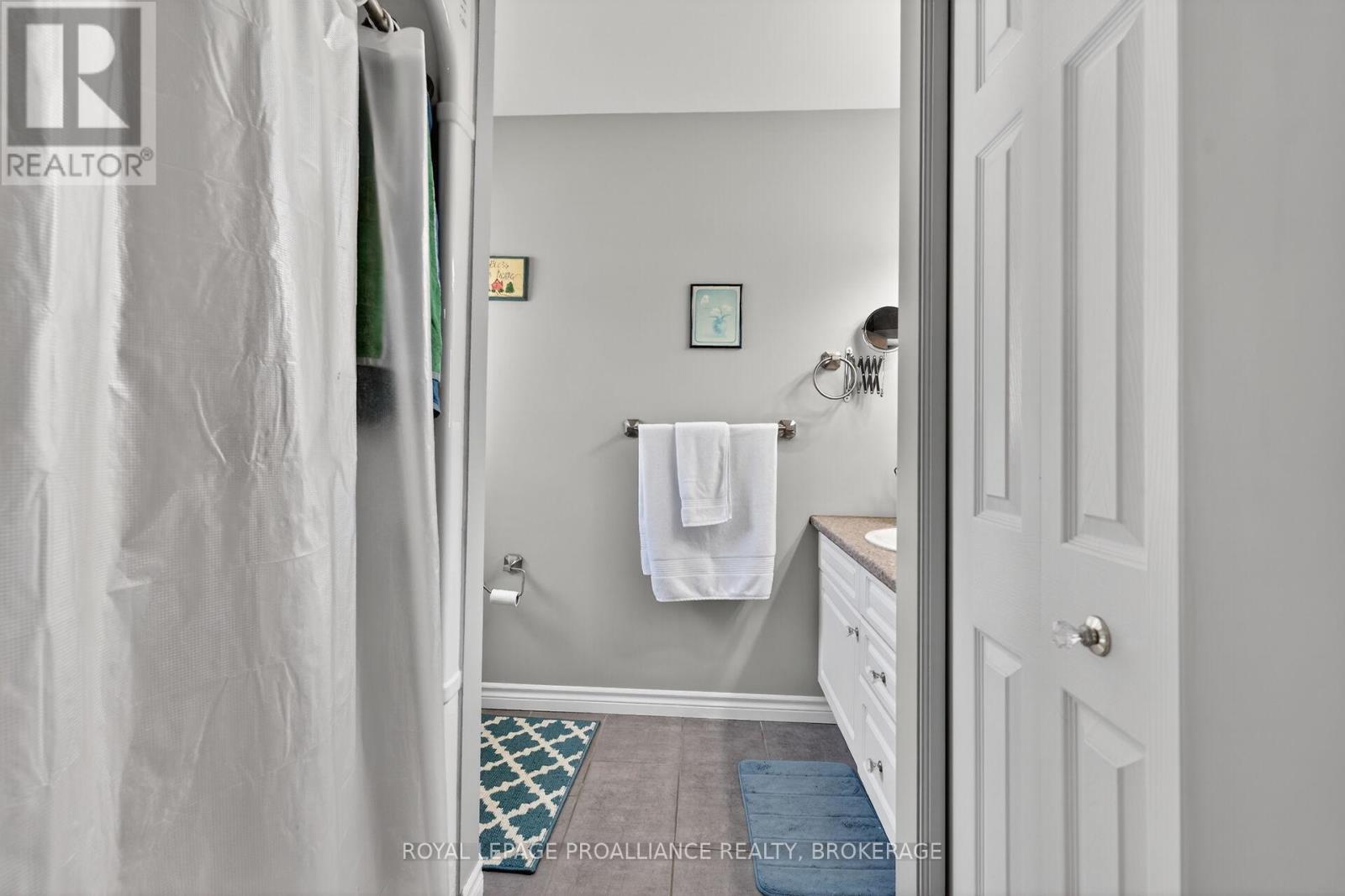 18 Mckeown Crescent, Loyalist, Ontario  K7N 1Y3 - Photo 23 - X13249568