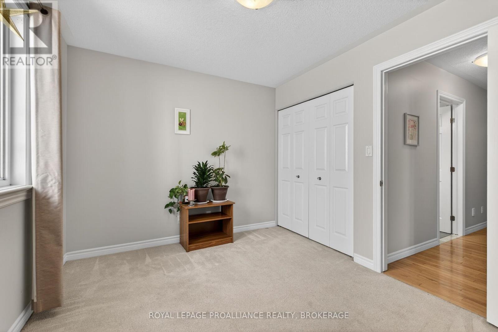 18 Mckeown Crescent, Loyalist, Ontario  K7N 1Y3 - Photo 25 - X13249568