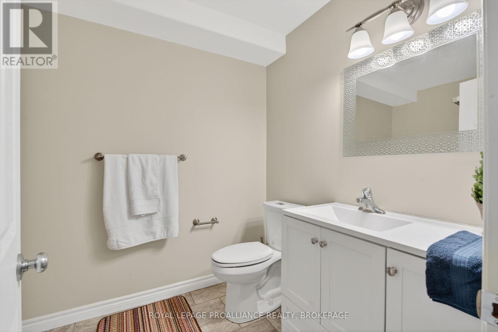 18 Mckeown Crescent, Loyalist, Ontario  K7N 1Y3 - Photo 36 - X13249568