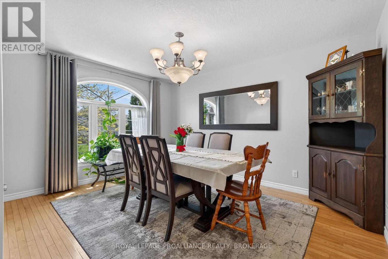 18 Mckeown Crescent, Loyalist, Ontario  K7N 1Y3 - Photo 6 - X13249568