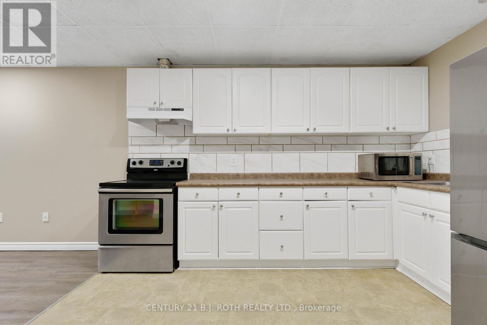 361 Georgian Drive, Barrie (Georgian Drive), Ontario  L4M 7A2 - Photo 17 - S13249352