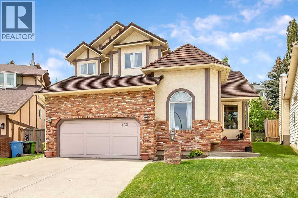 133 Signal Hill Circle Sw, Calgary, Alberta  T3H 2H1 - Photo 1 - A2315743