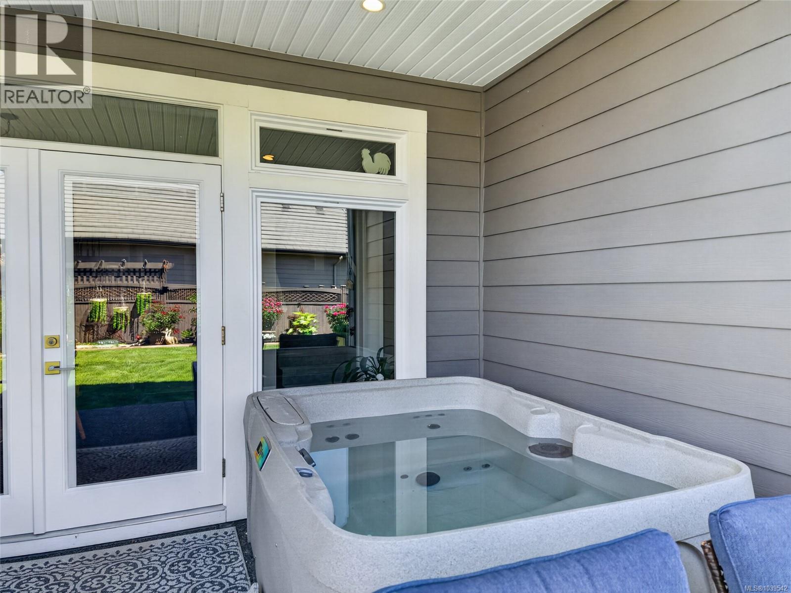 114 1290 Crown Isle Dr, Courtenay, British Columbia  V9N 0B8 - Photo 38 - 1039542