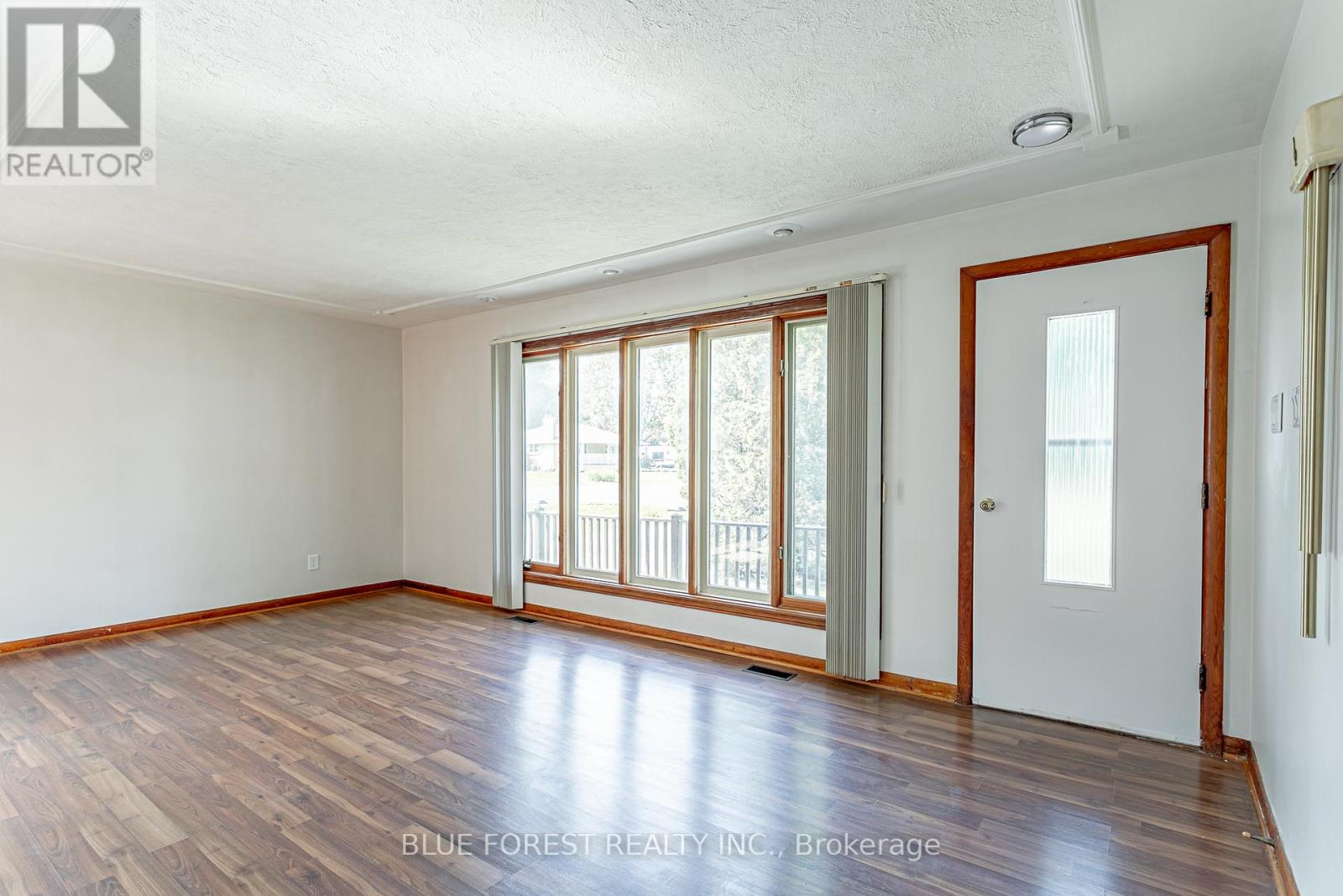 232 Terrence Avenue, Thames Centre, Ontario  N0L 1G3 - Photo 3 - X13249562