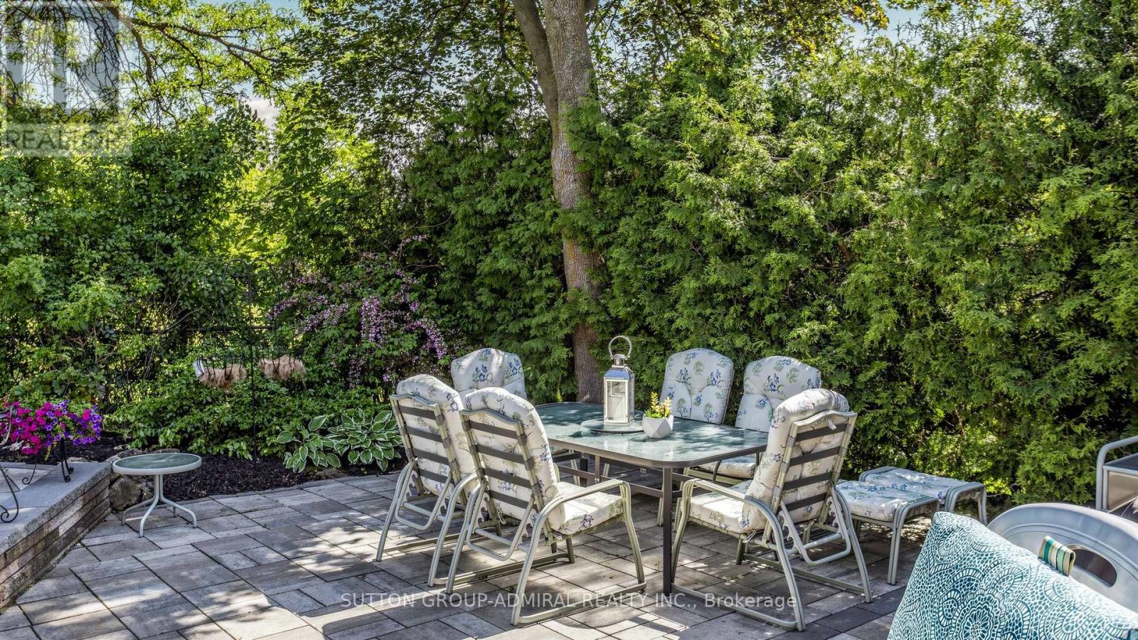 7 Granada Court, Markham, Ontario  L3T 4V3 - Photo 8 - N13238966
