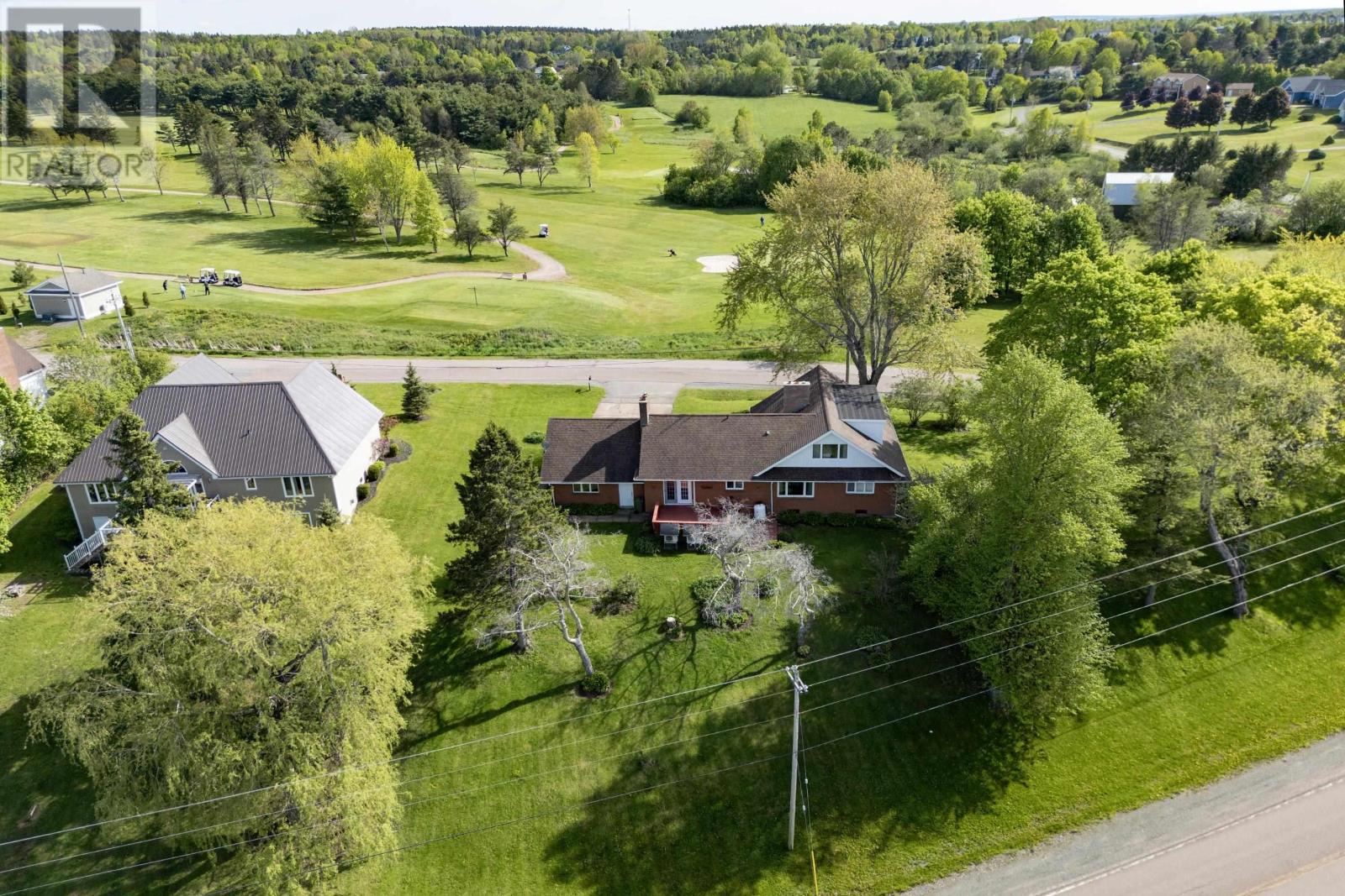 19 Biggs Drive, East Amherst, Nova Scotia  B4H 3Y2 - Photo 5 - 202607480