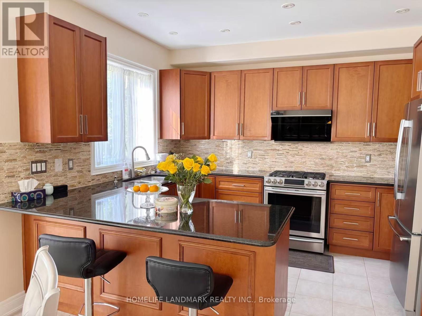2245 Carm Drive, Oakville, Ontario  L6M 0H8 - Photo 6 - W13246032