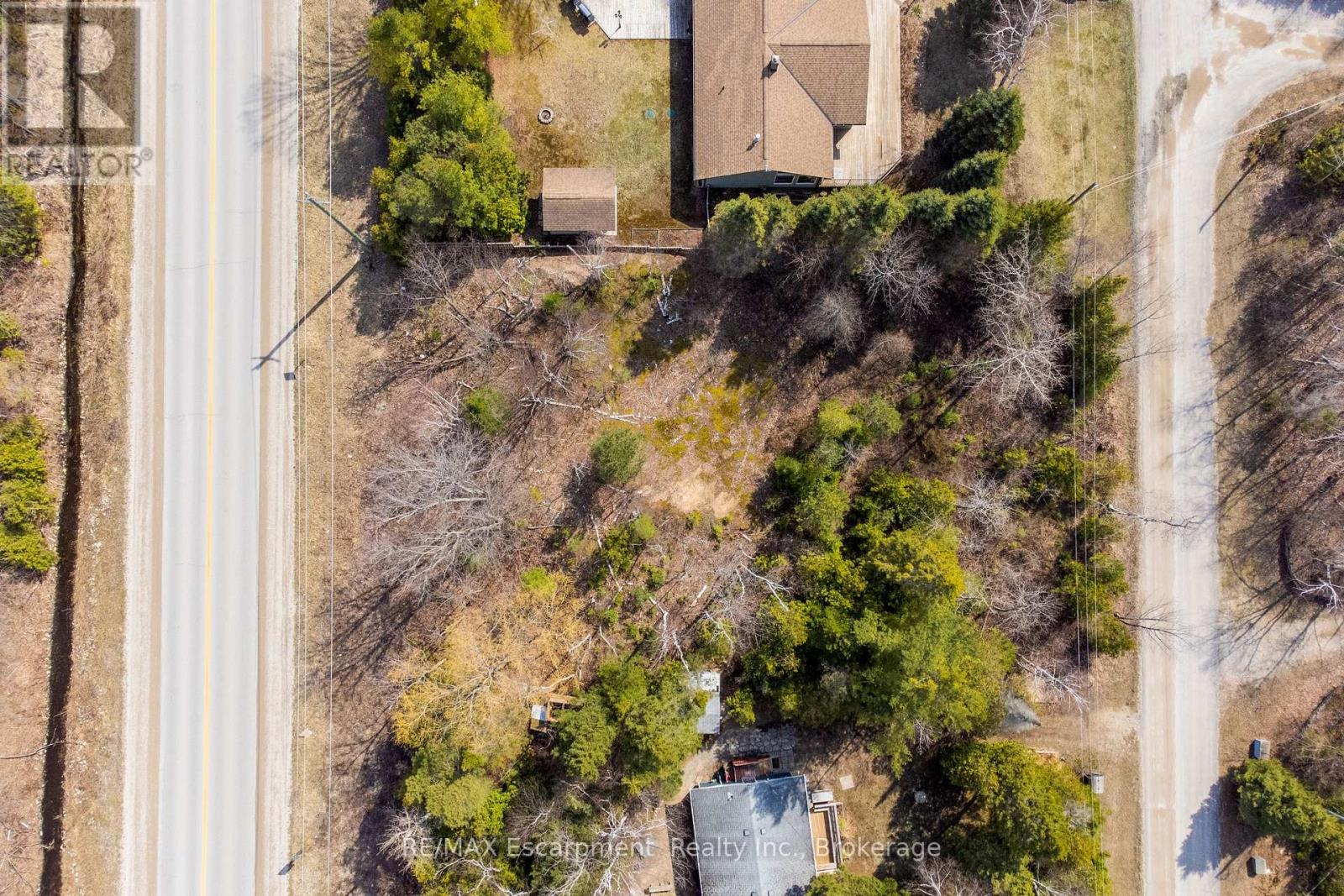 37 Emerson Avenue, South Bruce Peninsula, Ontario  N0H 2G0 - Photo 7 - X13249610