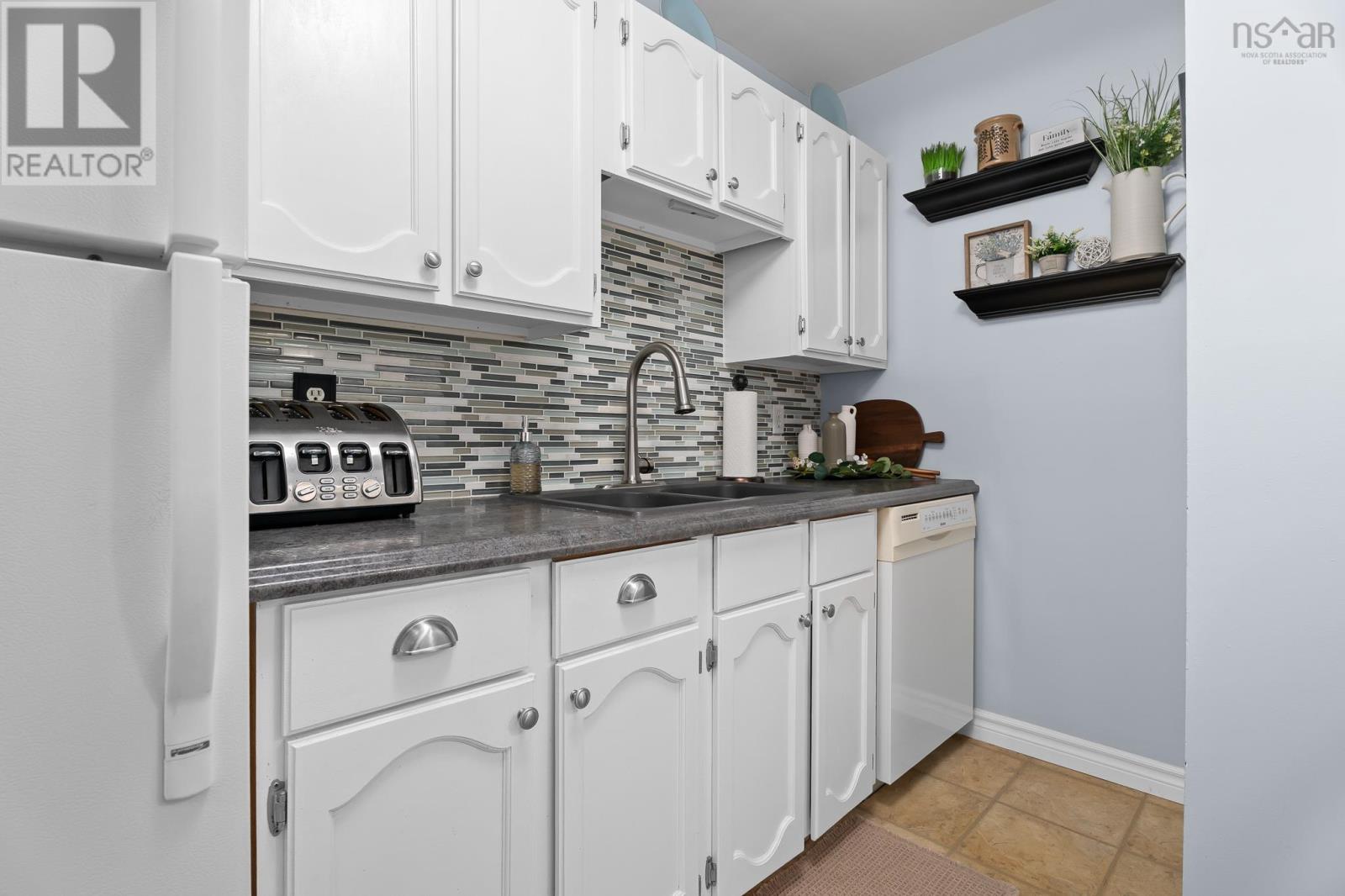 14 4 Rose Way, Dartmouth, Nova Scotia  B2Y 4L9 - Photo 14 - 202613431