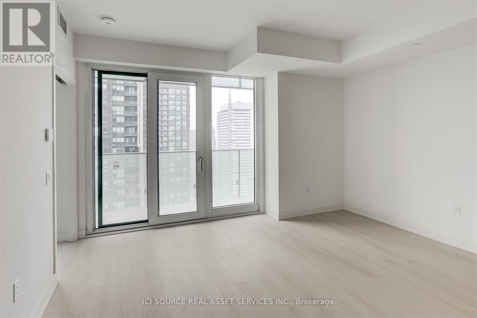 3310 - 3900 CONFEDERATION PARKWAY, Mississauga, Ontario