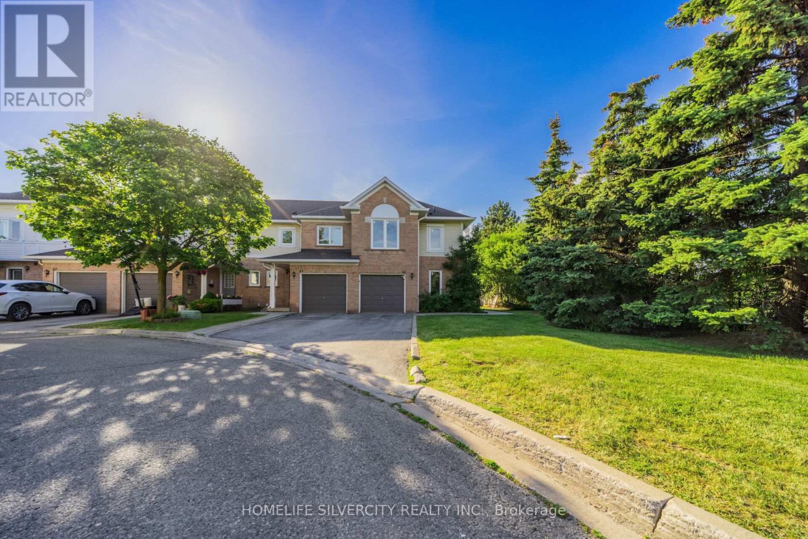 38 - 66 Brisbane Court, Brampton, Ontario  L6R 1V4 - Photo 2 - W13249260