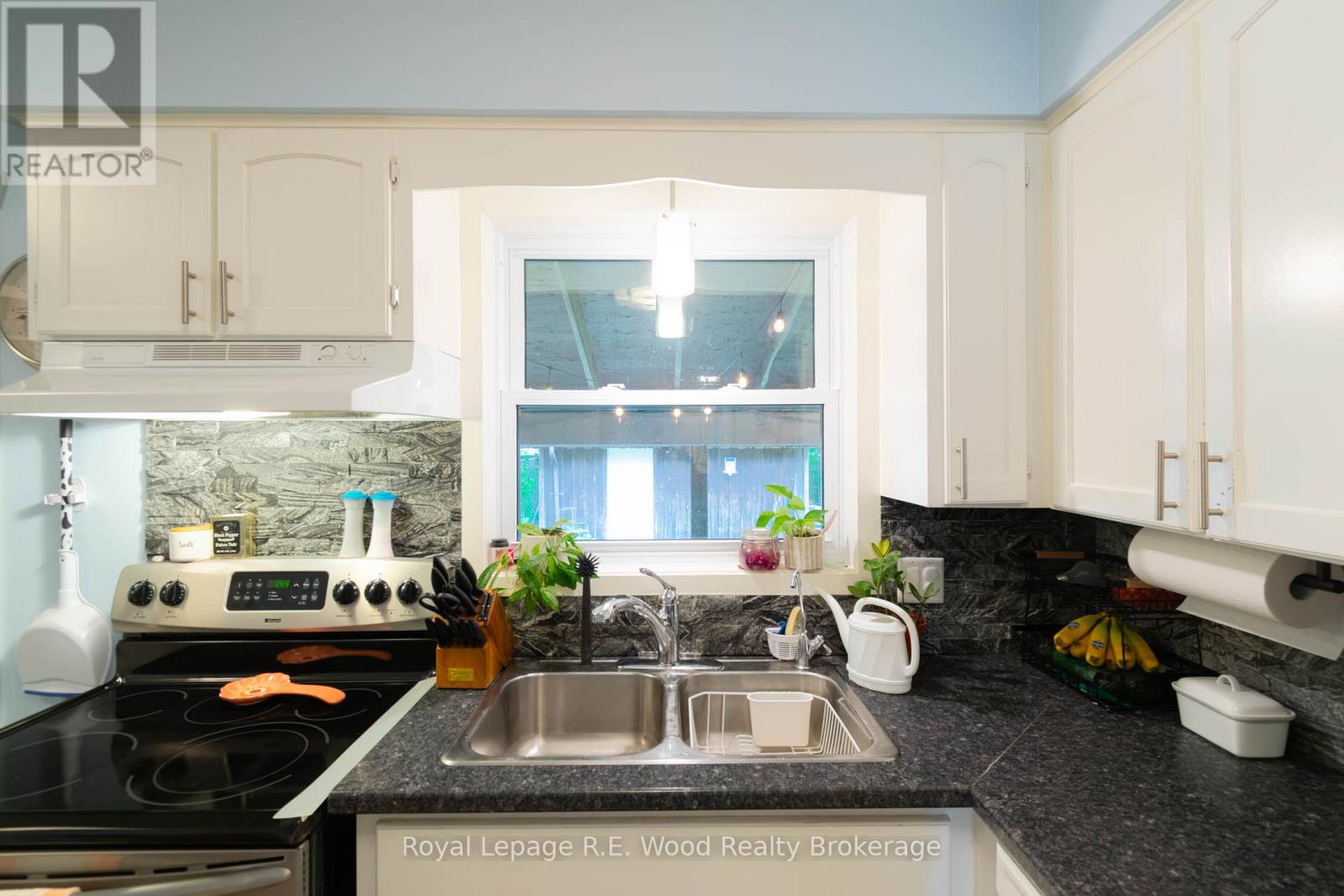 13 Cayley Street, Norwich, Ontario  N0J 1P0 - Photo 8 - X13249486