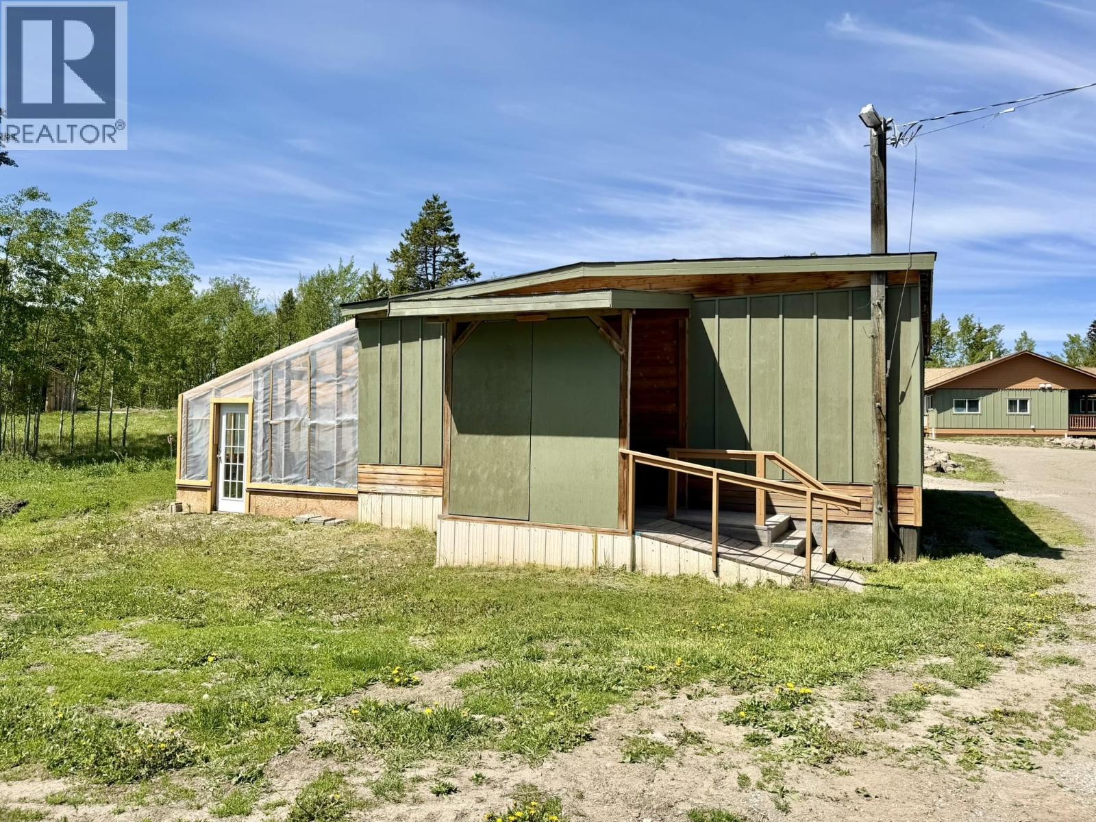 5606 Little Fort 24 Highway, Lone Butte, British Columbia  V0K 2E2 - Photo 25 - R3132763