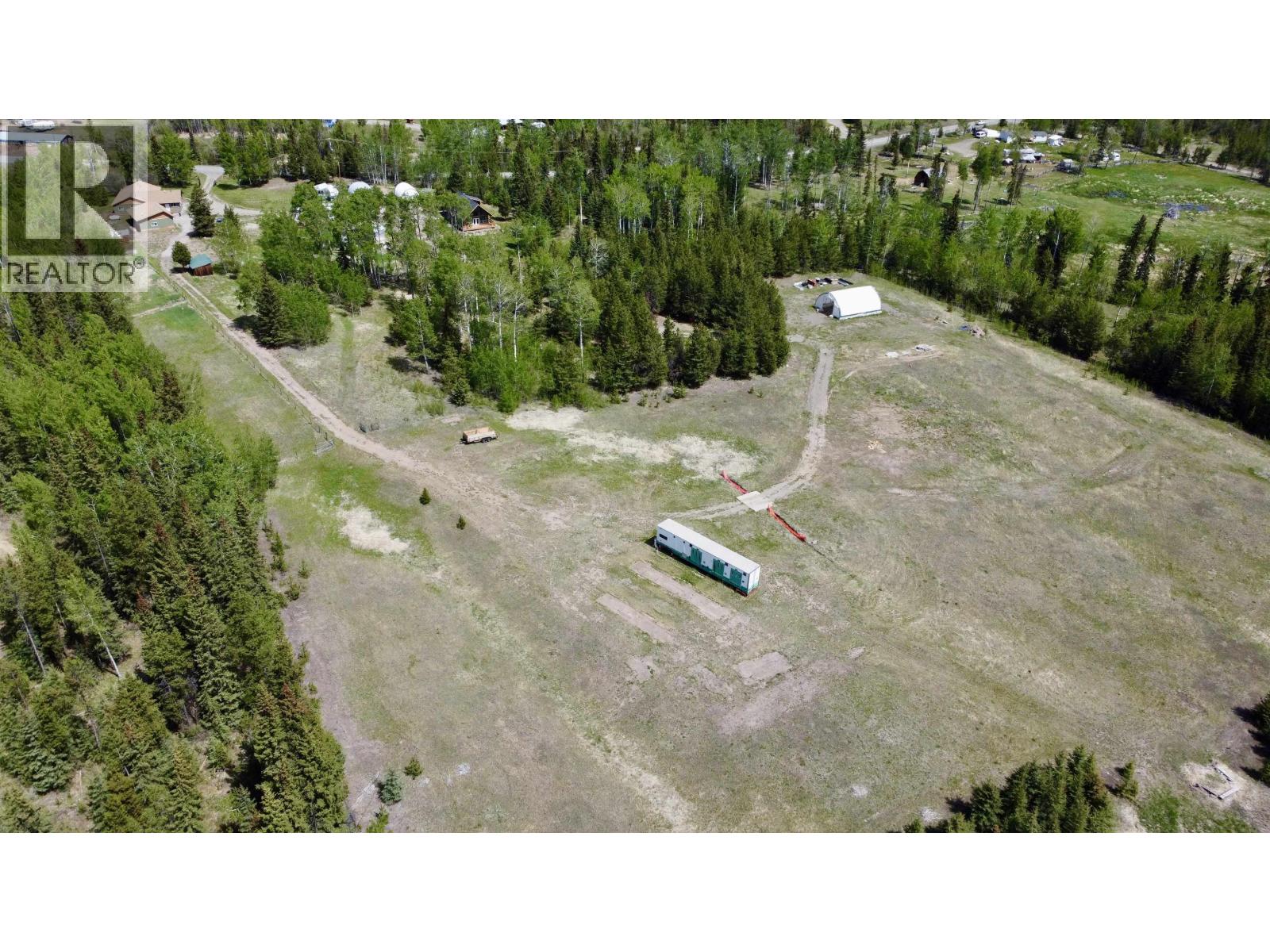 5606 Little Fort 24 Highway, Lone Butte, British Columbia  V0K 2E2 - Photo 4 - R3132763