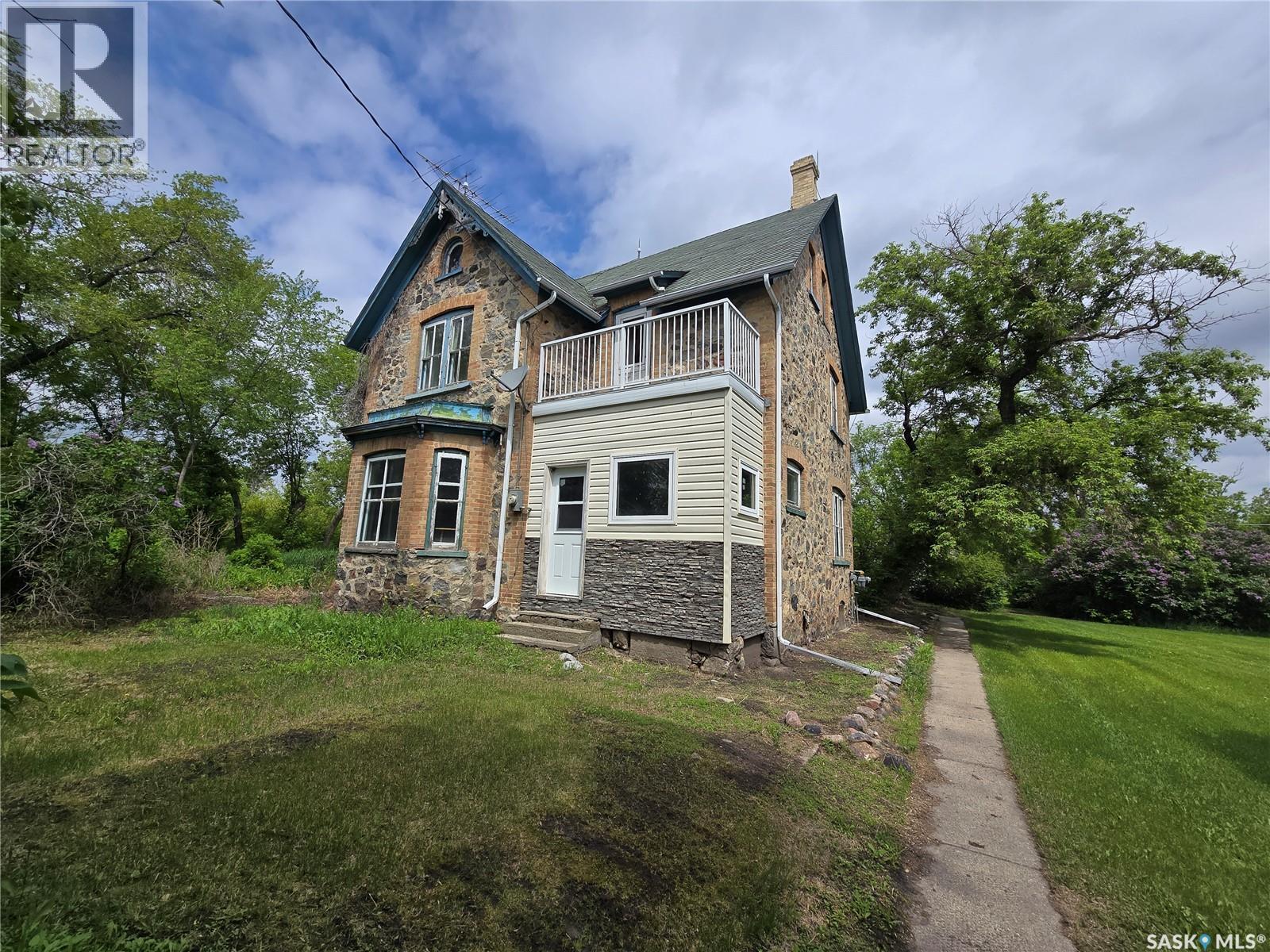 934 MAIN STREET, Broadview, Saskatchewan