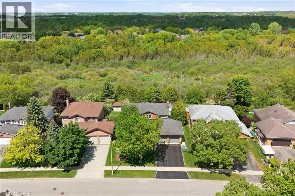 28 Bathgate Drive, Guelph, Ontario  N1L 1A8 - Photo 4 - 40836949