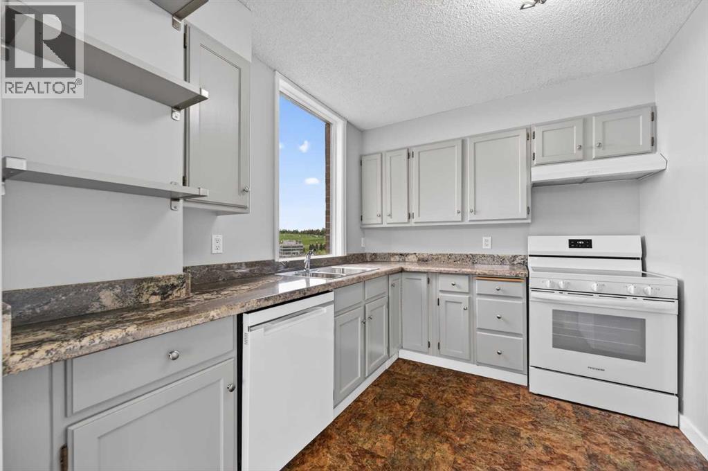 902, 145 Point Drive NW, Calgary, Alberta  T3B 4W1 - Photo 9 - A2316731