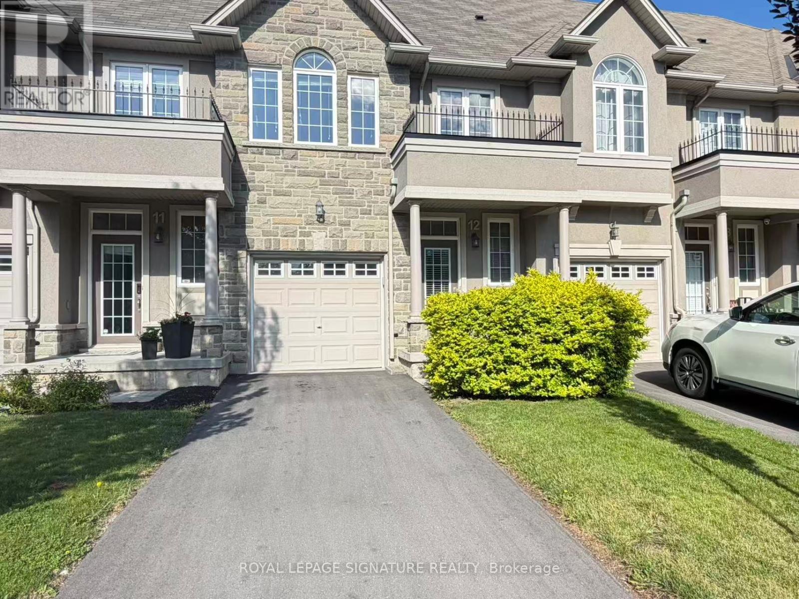 12 - 370 STONEHENGE DRIVE, Hamilton, Ontario