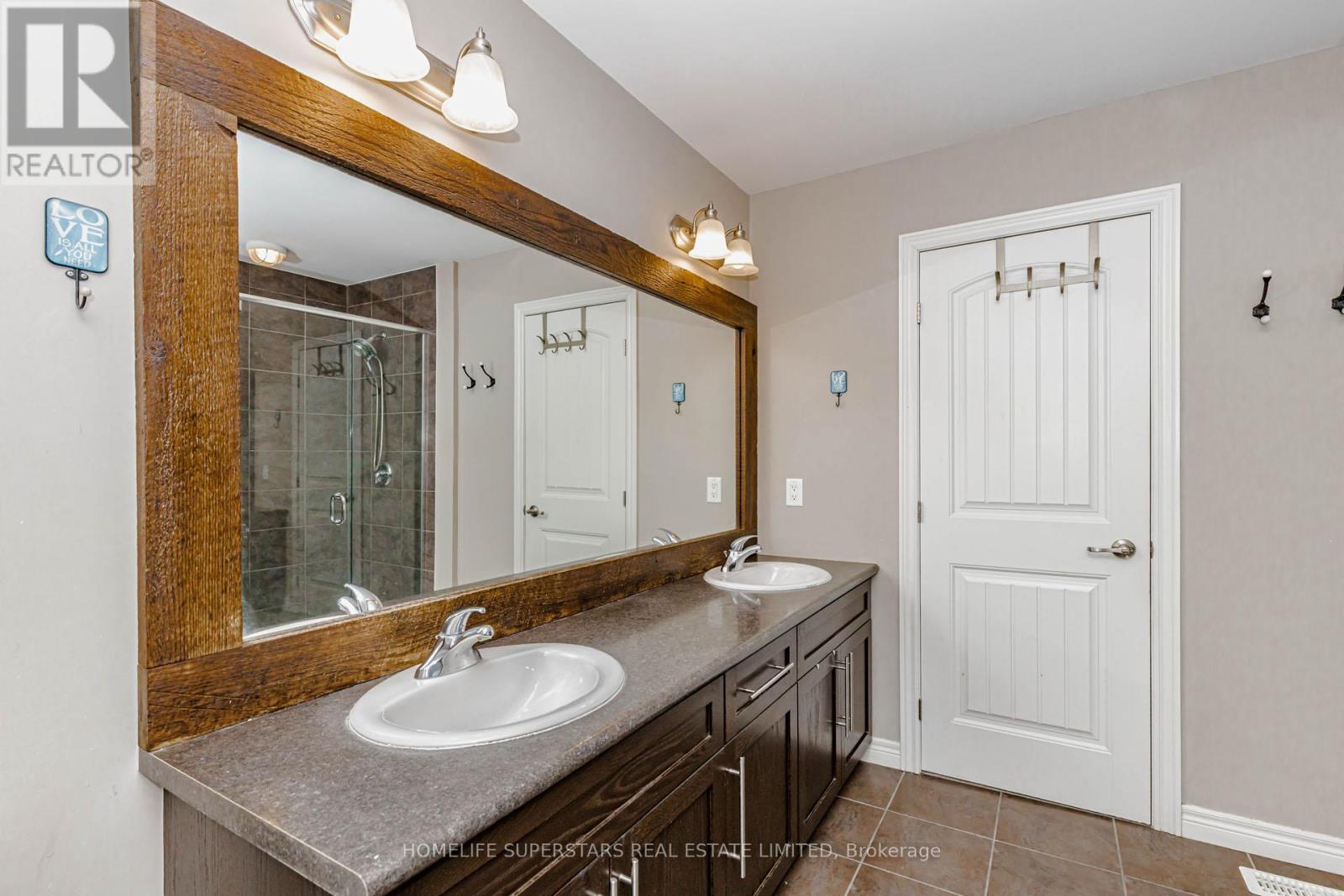94 Forest Creek Drive, Kitchener, Ontario  N2R 0B5 - Photo 27 - X13249286