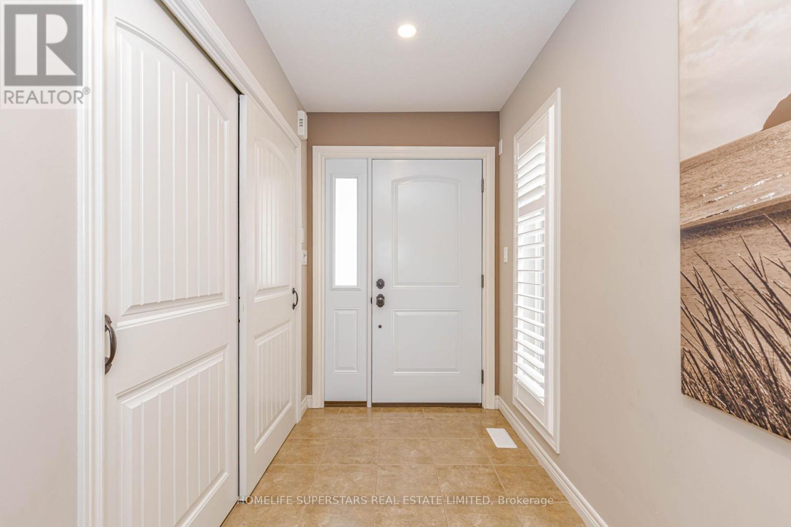 94 Forest Creek Drive, Kitchener, Ontario  N2R 0B5 - Photo 4 - X13249286