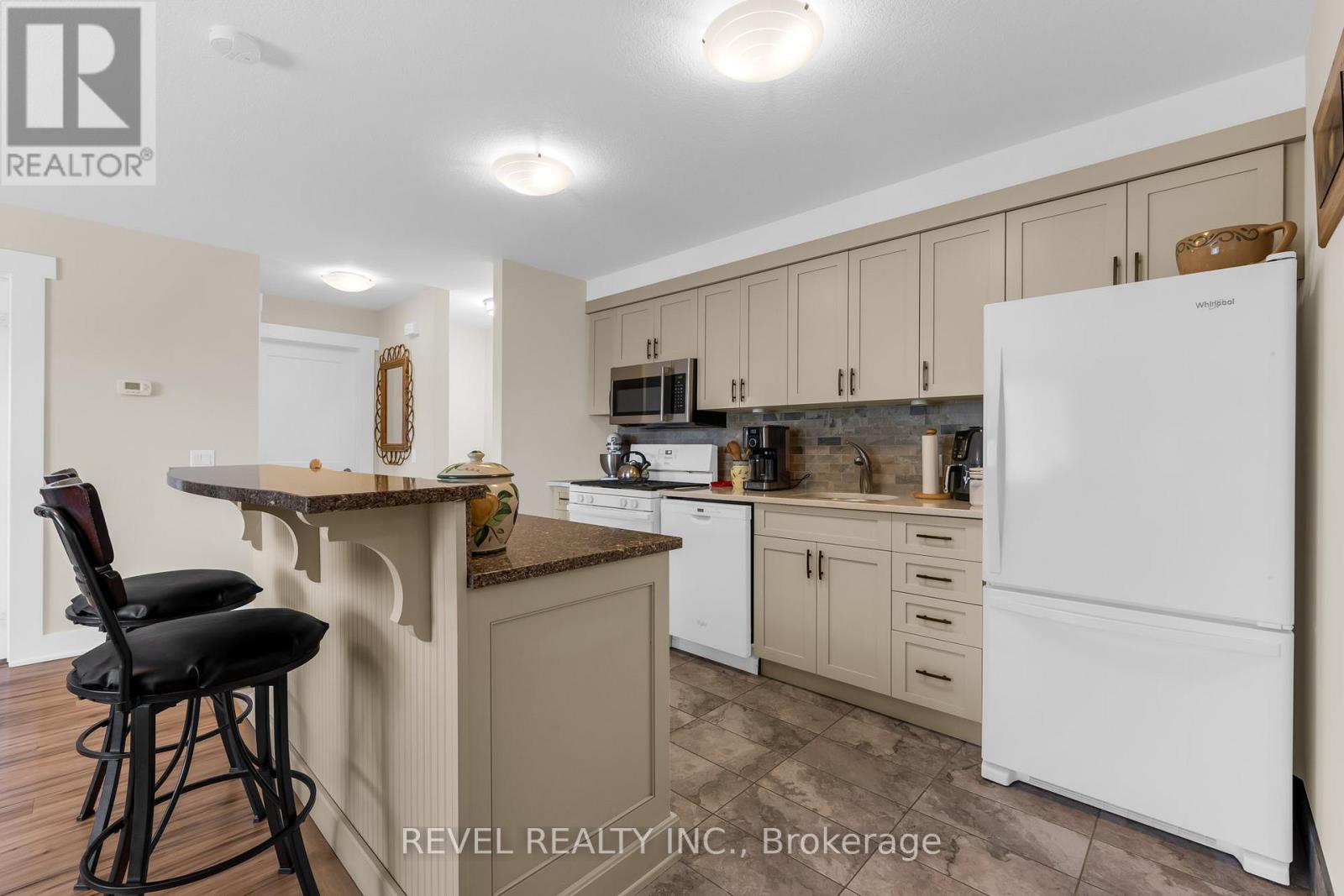302 - 111 Smits, West Lincoln, Ontario  L0R 2A0 - Photo 12 - X13249294