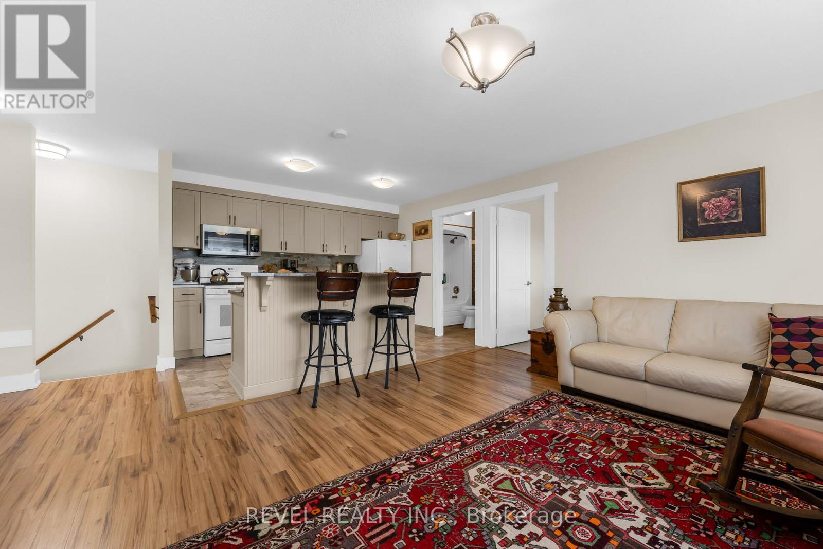 302 - 111 Smits, West Lincoln, Ontario  L0R 2A0 - Photo 3 - X13249294