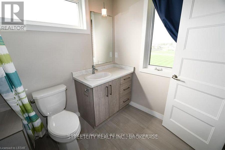 939 West Village Square, London North, Ontario  N6H 5J9 - Photo 23 - X13249306