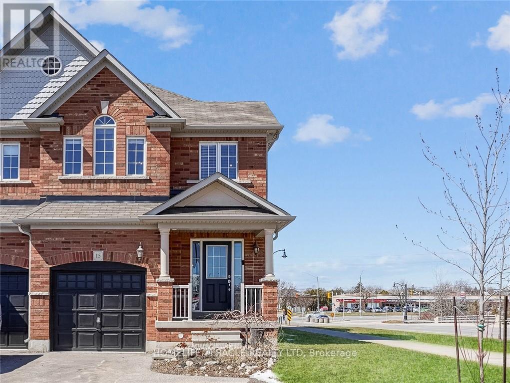 15 Mcphail Place, Hamilton, Ontario  L8B 0R5 - Photo 2 - X13249350