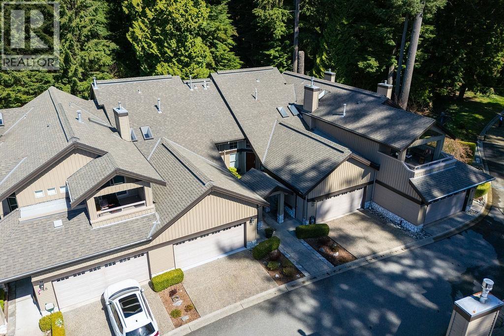29 1550 Larkhall Crescent, North Vancouver, British Columbia  V7H 2Z2 - Photo 3 - R3109383