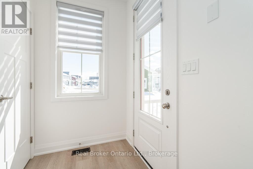 4 Danielle Crescent, Midland, Ontario  L4R 0A9 - Photo 7 - S13249542