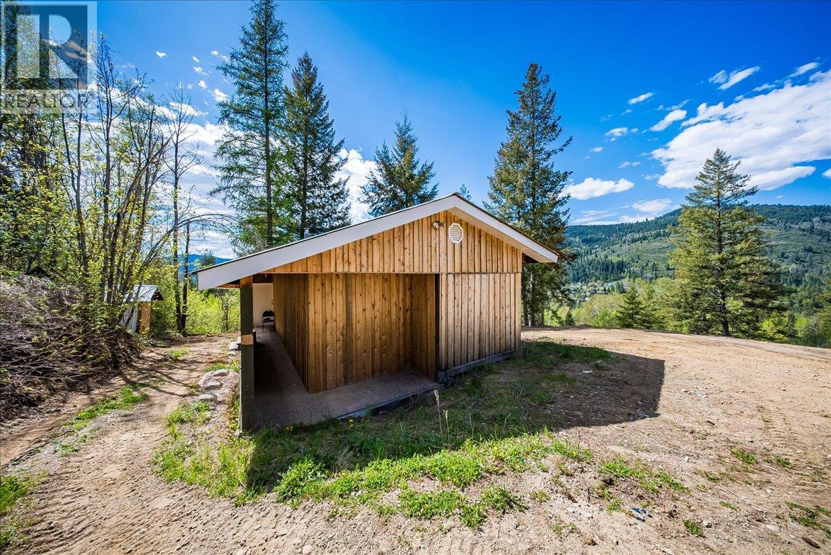 1232 Mcleod Road, Beaver Falls, British Columbia  V0G 1L1 - Photo 36 - 10385632